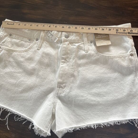 Madewell Shorts Women’s Size 33W Relaxed Denim White Cut Off NWT MSRP $78 - Picture 9 of 14